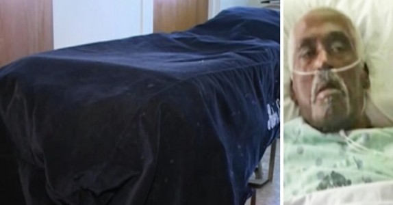 De skulle precis balsamera den döda pappan, då börjar hans fötter röra sig i liksäcken!!!